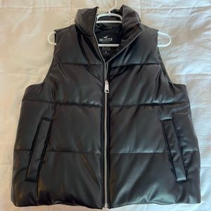Hollister black vest size small